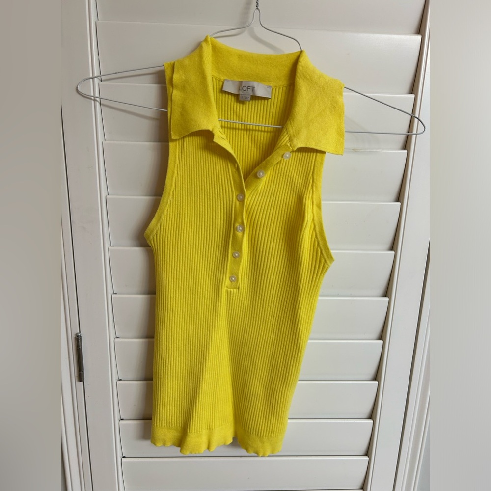 Loft ribbed yellow sleeveless polo size small